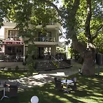Hotel Ifigenia *