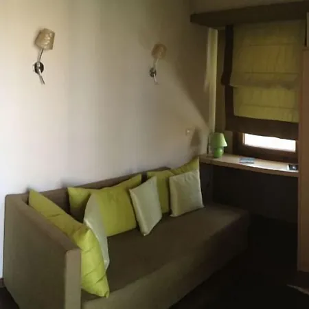Ifigenia Hotel *