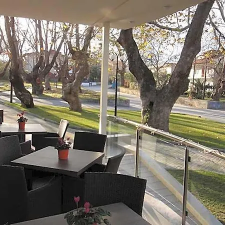 Hotel Ifigenia *
